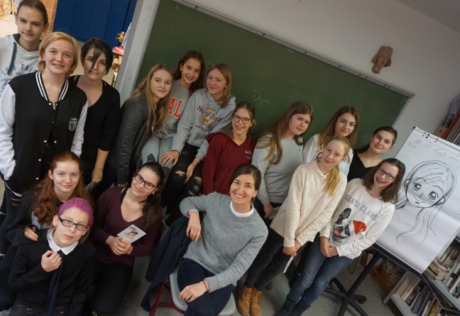 Mehr über den Artikel erfahren Lesung mit Christina Plaka