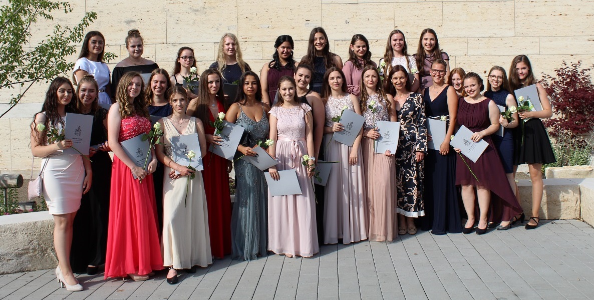 Realschul-Absolventinnen 2019 Klasse 10b