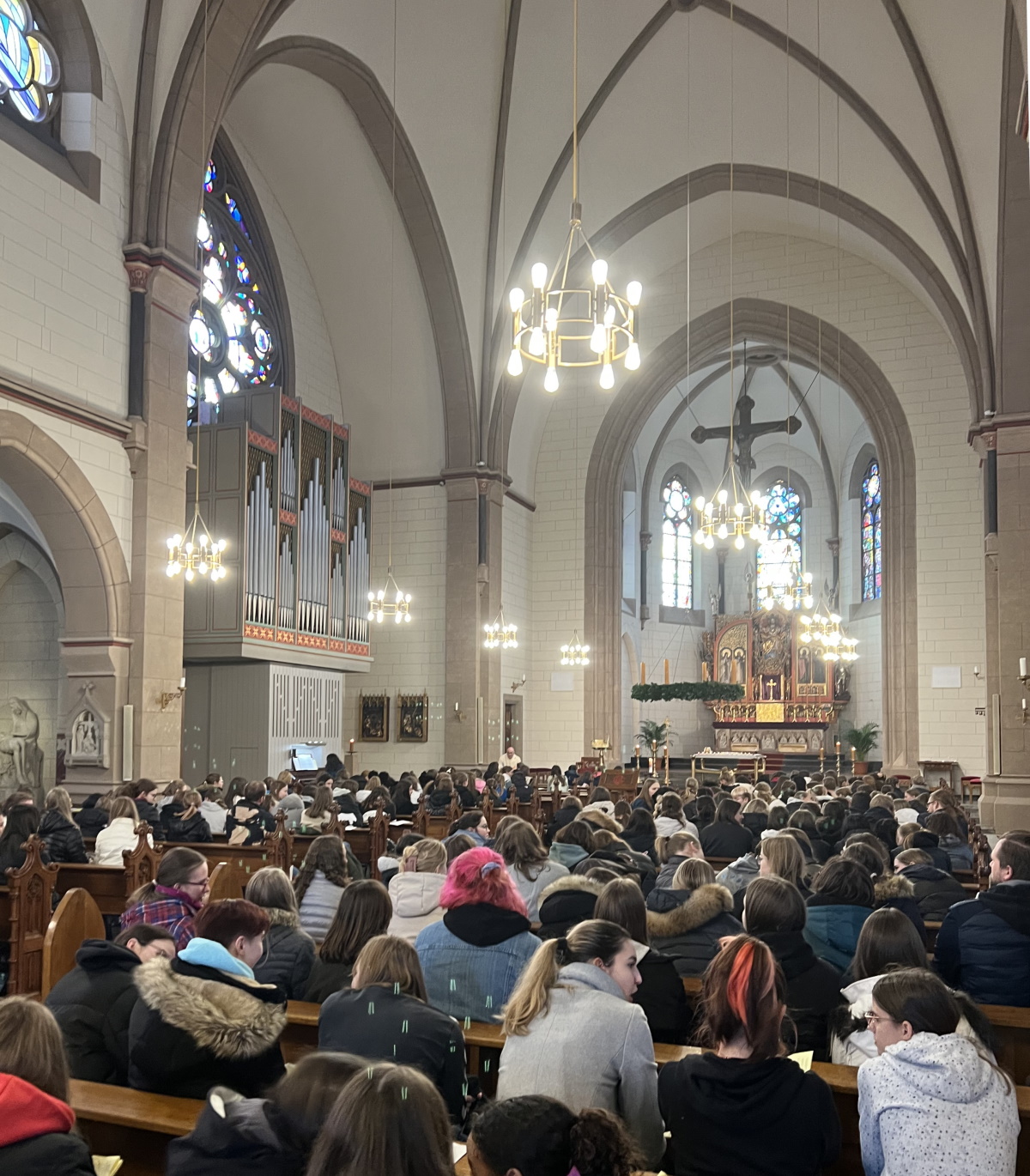 Mehr über den Artikel erfahren Adventsgottesdienst für die gesamte Schulgemeinde