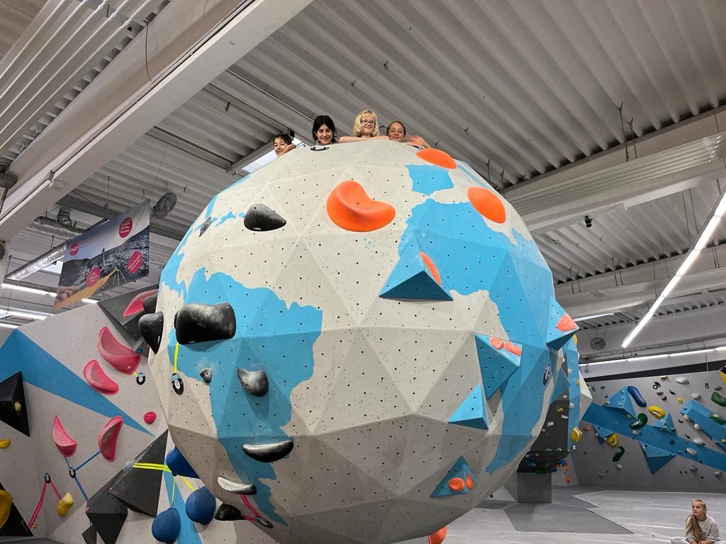 Mehr über den Artikel erfahren Klassenausflug in die Boulderhalle