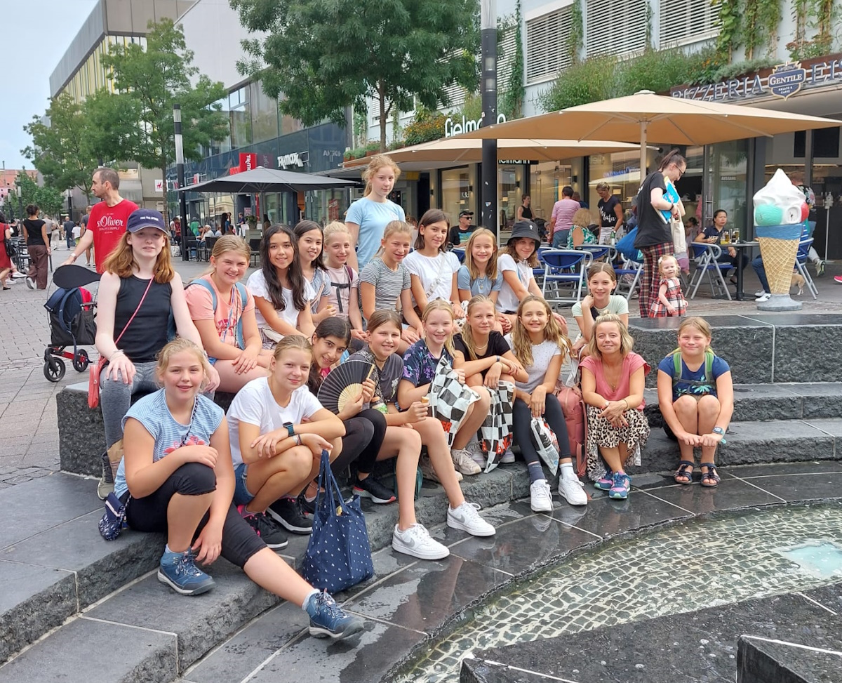 Mehr über den Artikel erfahren Klassenfahrt der 6C an den Bodensee – Kultur und Floßbau