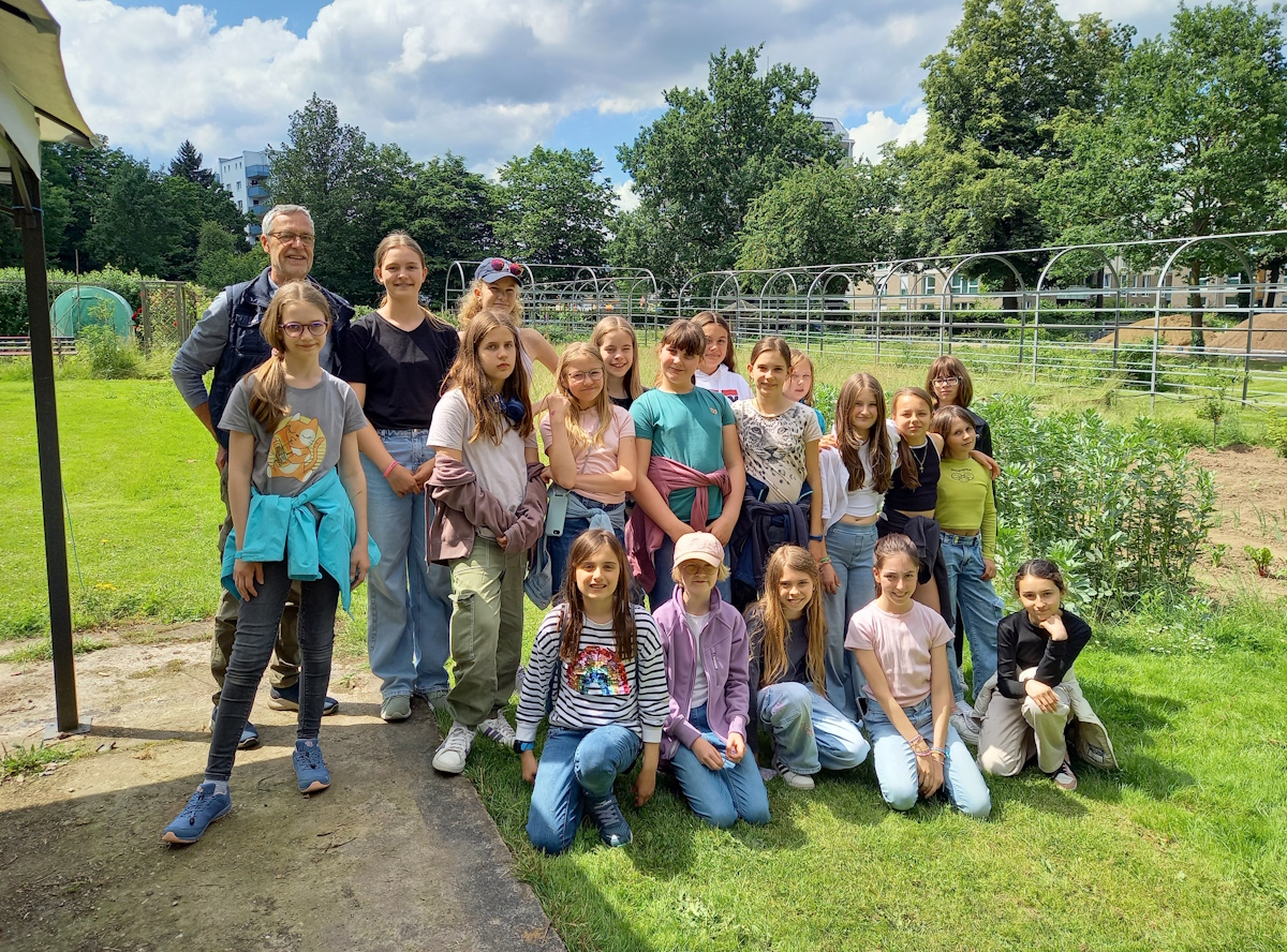 Mehr über den Artikel erfahren Die Garten-AG auf Exkursion im Schlossgarten